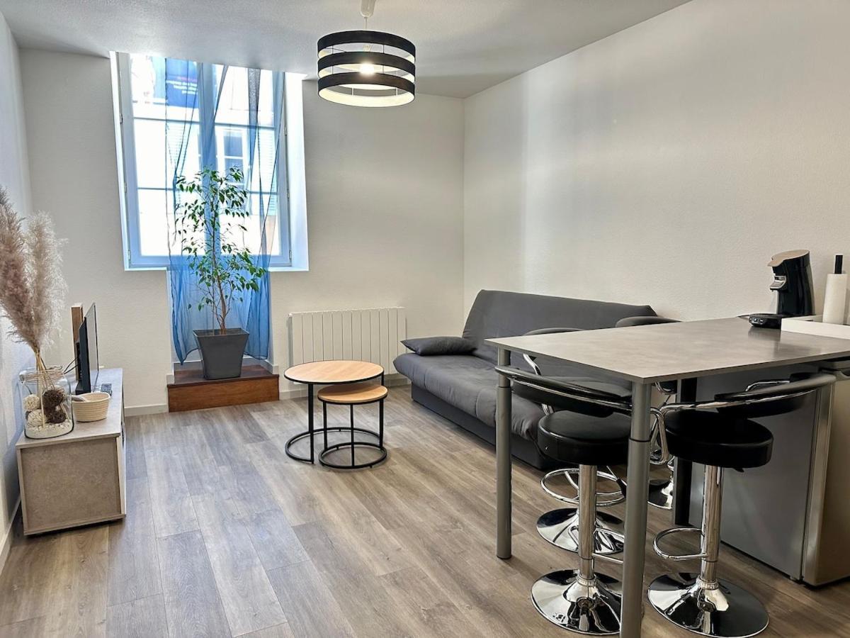Appartement Calme Au Coeur De La Ville 롱르소니에 외부 사진